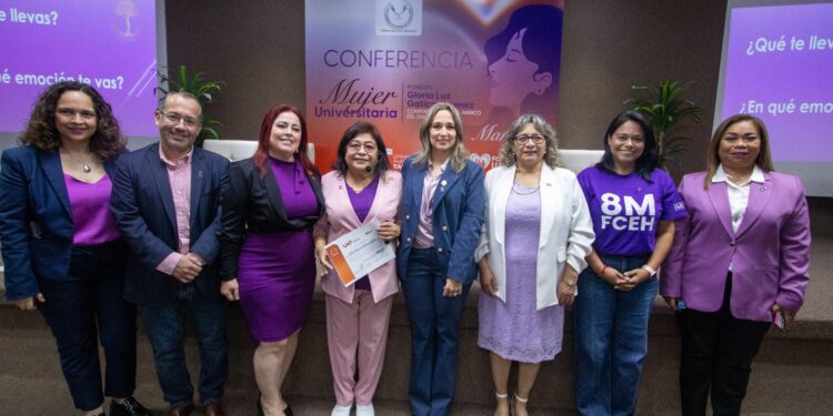 Preside Isolda Rendón evento de la UAT por el Día Internacional de la Mujer