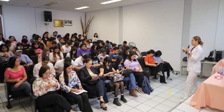 La FDCSV ofrece taller «Yo toco mis mamas»