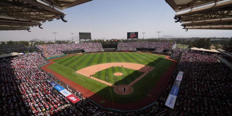 Los «Diablos Rojos» vencieron a los «Yankees» por pizarra de 8-5
