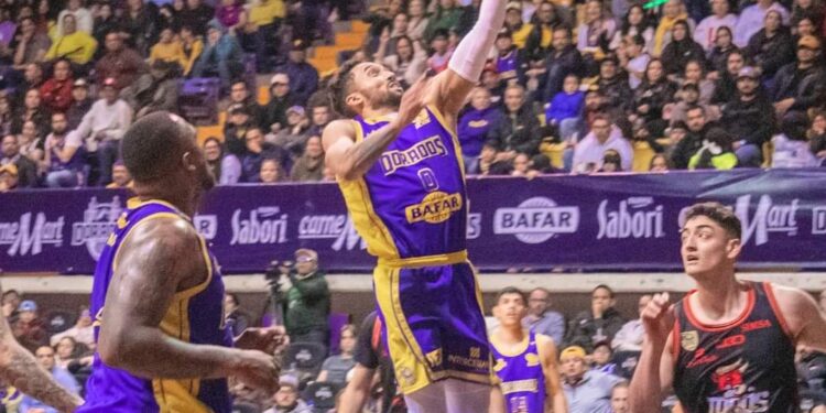 Los «Diablos Rojos» vencieron a los «Yankees» por pizarra de 8-5