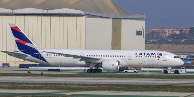 50 heridos por «sacudida» durante el vuelo Sídney-Auckland