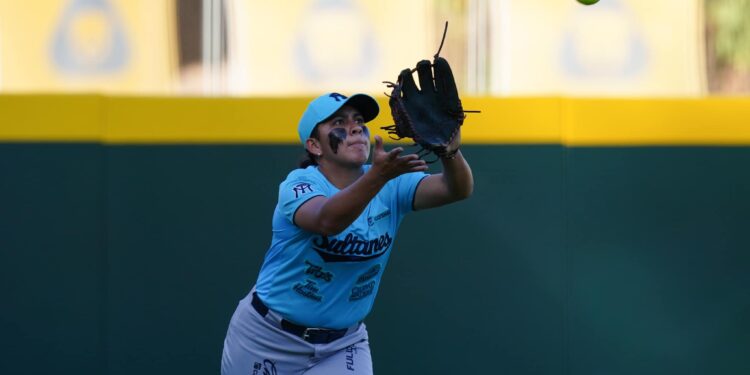 Felicita rector a las softbolistas de la UAT por hacer historia en la LMS