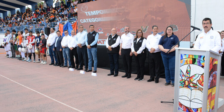 Inaugura Dámaso Anaya torneo de futbol americano de la UAT categoría intermedia