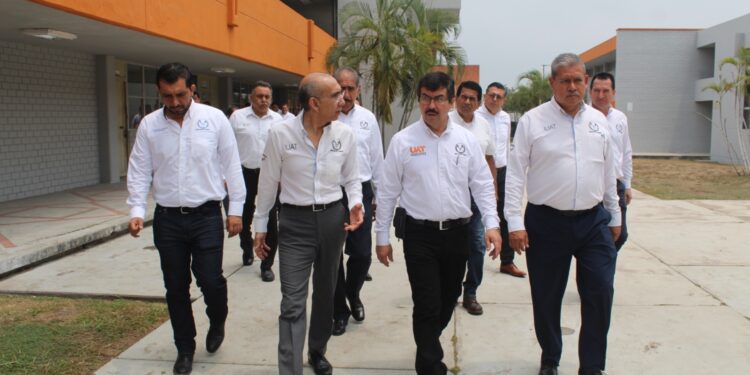 Facultad de Odontología de la UAT de las mejores del país