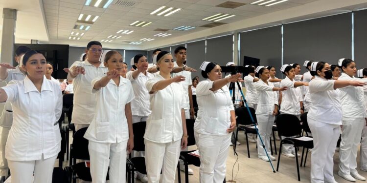 Celebra la UAT logro nacional EGEL de egresados de Enfermería en la UAM Mante