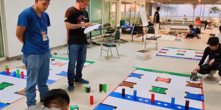 Alumnos de la UAT obtienen el primer lugar en el Torneo Mexicano de Robótica