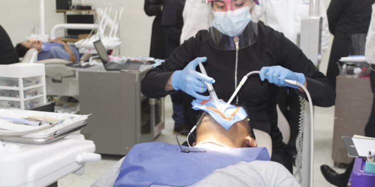 La UAT brinda más de nueve mil servicios dentales por año