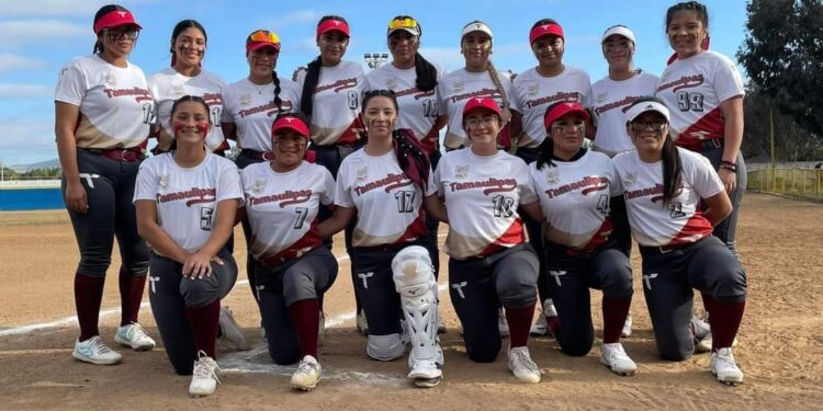El representativo de Tamaulipas femenil mayor de sóftbol avanza invicto a la etapa nacional en los juegos CONADE 2024