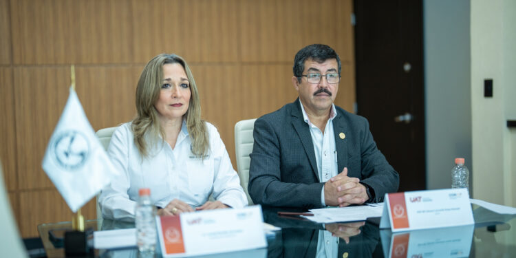 El rector Dámaso Anaya da inicio al proceso para acreditar el CEINA y bibliotecas de la UAT