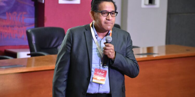 Investigador de la UAT expone nuevos avances sobre el tratamiento del dolor oncológico