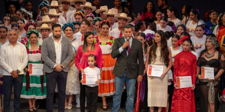 Presenta la UAT con gran éxito su festival del día Internacional de la Danza