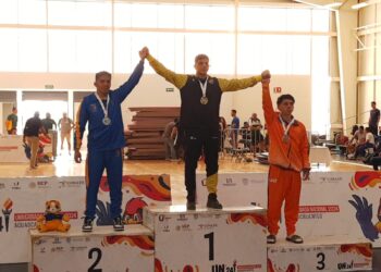 Cuelga bronce Grimany para la UAT en Luchas Universitarias