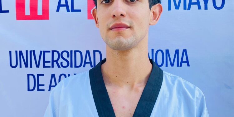 Da “Nacho” Pérez plata en TKD para la UAT