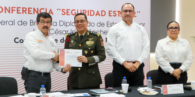 Imparten en la UAT conferencia sobre seguridad y protección ciudadana