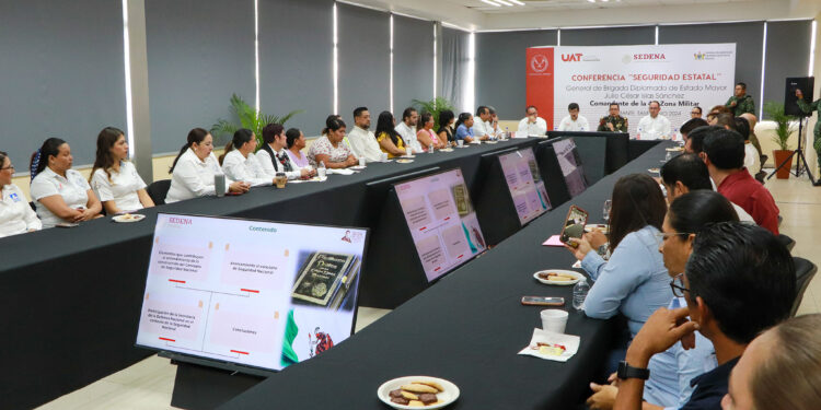 Imparten en la UAT conferencia sobre seguridad y protección ciudadana