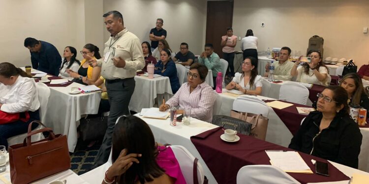 Participa personal educativo en Congreso de Educación Inclusiva