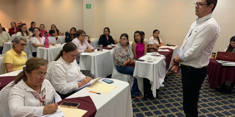Participa personal educativo en Congreso de Educación Inclusiva
