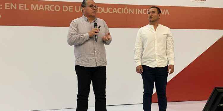 Participa personal educativo en Congreso de Educación Inclusiva