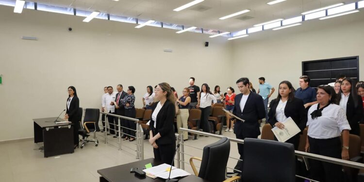 Realiza la UAT concurso de Juicios Orales en el campus Victoria