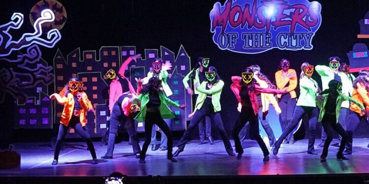 Realiza la UAT con éxito talleres artísticos en Tampico y Victoria