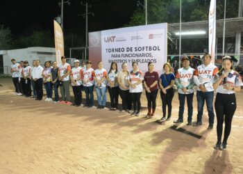Inaugura el rector Dámaso Anaya el Torneo de softbol para Funcionarios, Maestros y Empleados de la UAT