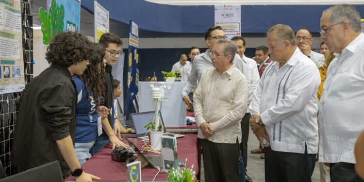 Premian a ganadores de la Feria Estatal de Ciencia e Ingenierías Tamaulipas 2024