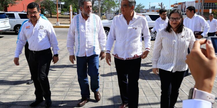 Educación debe rehumanizar a la sociedad y apoyar a las y los jóvenes: Américo