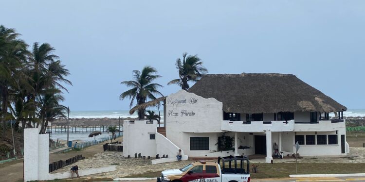 Llama Turismo a no exponerse y respetar cierre de playas por tormenta Alberto