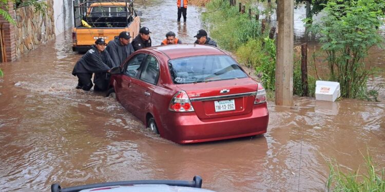 Realiza Guardia Estatal labores de auxilio en comunidades aledañas a ríos a través del Plan Tamaulipas