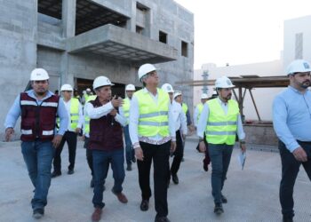 Refrenda Américo: “En Tamaulipas, tenemos la bata bien puesta”