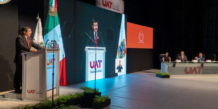 Formará la UAT a estudiantes desde una visión humanista y de responsabilidad social