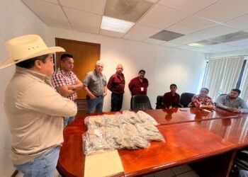 Equipa Gobierno del Estado a personal de inspección y movilización