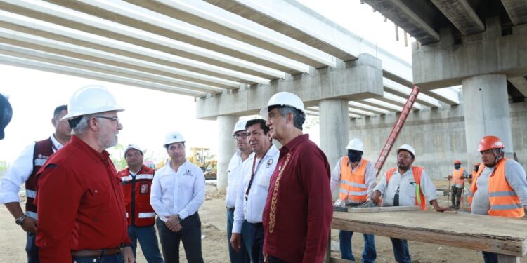 Supervisa Américo avances del Puente de la Esperanza y del nuevo hospital del ISSSTE