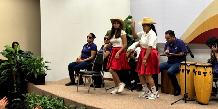 Realiza SIPRODDIS primer festival cultural “Arte, Discapacidad e Inclusión”