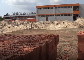 Impulsa Dámaso Anaya infraestructura y equipamiento de la UAT