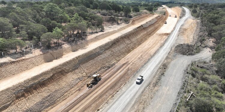 Avanza construcción de la carretera Mante-Ocampo-Tula