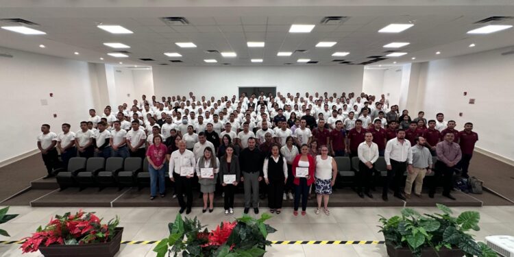 Impulsan CRETAM y USJT una formación integral para servidores públicos