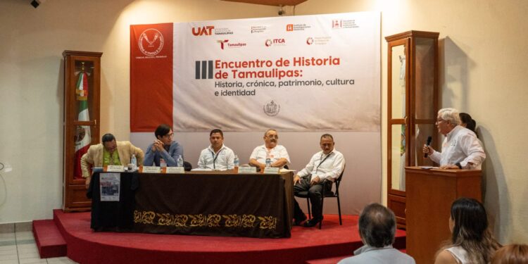 Realiza la UAT encuentro para la difusión de la historia de Tamaulipas