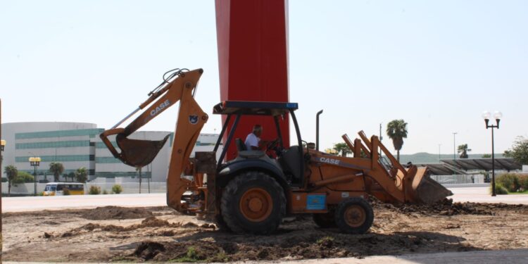 Restaura Obras Públicas Águila del Bicentenario