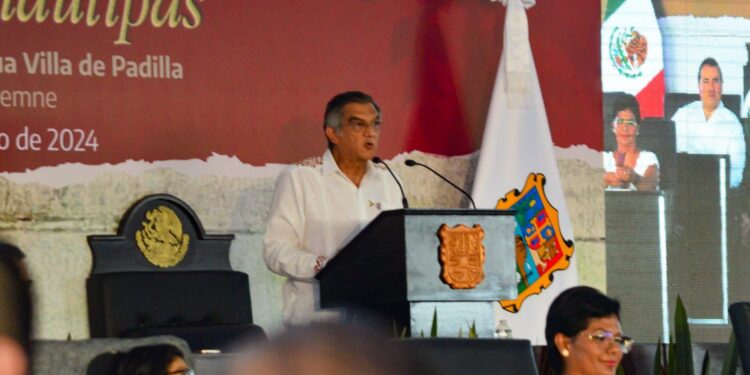 Reconoce gobernador a las y los habitantes de Padilla por su aportación al desarrollo de Tamaulipas
