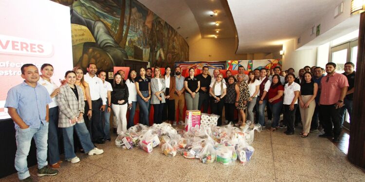 Realiza la UAT colecta de víveres para damnificados por lluvias