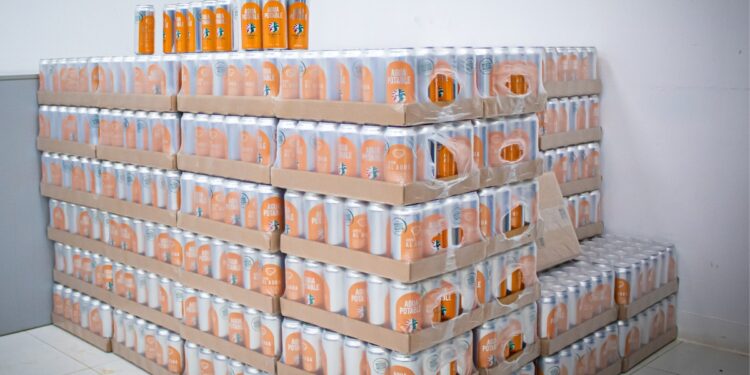 Dona Grupo Cuauhtémoc Moctezuma más de mil 500 litros de agua purificada al DIF Tamaulipas