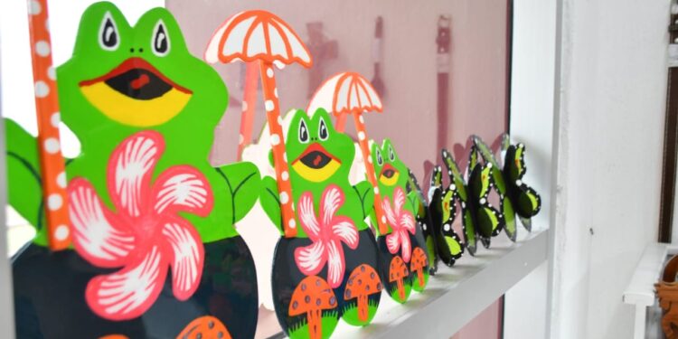 Impulsa SSPT comercialización de productos artesanales elaborados por PPLs