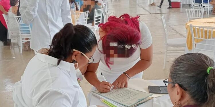 PPLs de CEDES Matamoros contraen nupcias en Campaña de Matrimonios Colectivos