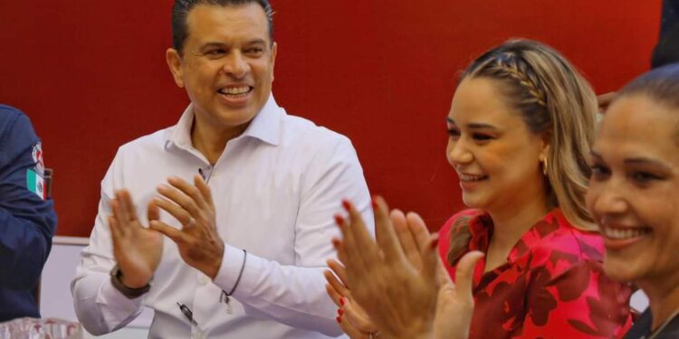 Celebra municipio de Victoria a los héroes locales