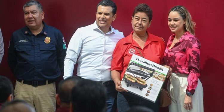 Celebra municipio de Victoria a los héroes locales