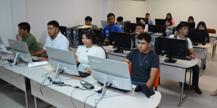 Cuenta la UAT con mejores instalaciones para la educación integral de sus estudiantes