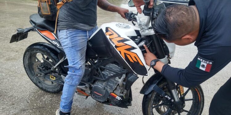 Aplica Guardia Estatal operativo Moto Segura