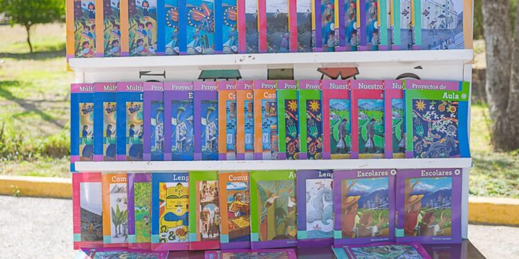 Arranca Secretaría de Educación distribución de Libros de Texto Gratuitos