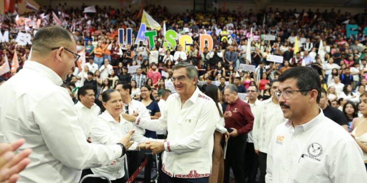 Reconoce Américo avances académicos, de infraestructura y transparencia de la UAT